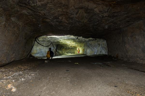 Jaskinie i Sztolnie - tajemniczy świat pod stopami